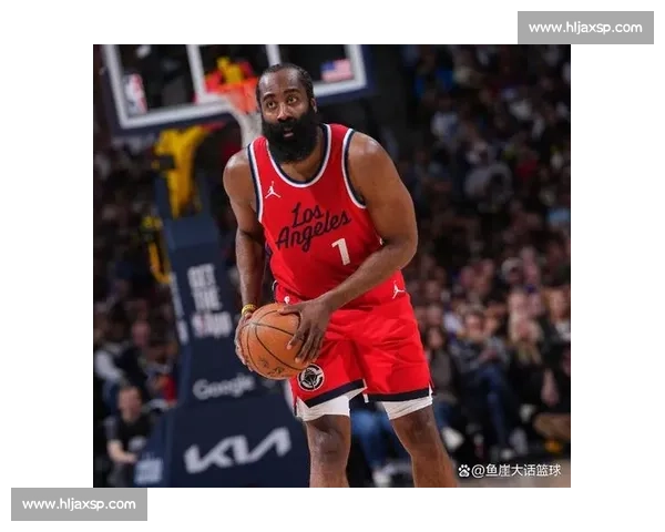 哈登广州观战点赞中国草根篮球:接地气赛事焕发无限活力 哈登广州观战点赞中国草根篮球:接地气赛事焕发无限活力