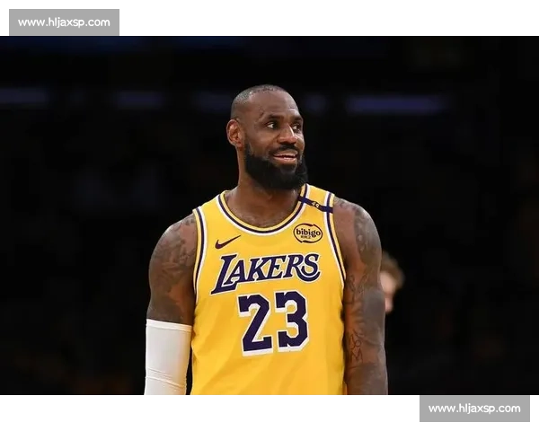 詹姆斯生涯两次替补背后的故事：兄弟情谊与伤病管理的双重见证